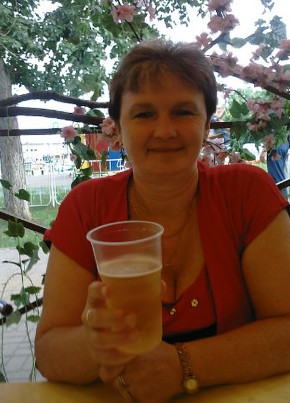 Елена, 61, Россия, Лиски