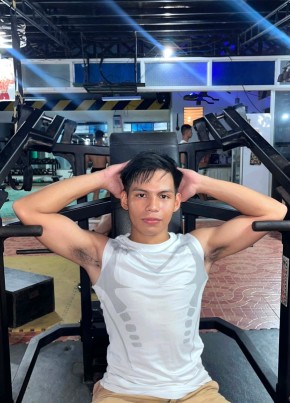 Tyron из Taguig 24 года