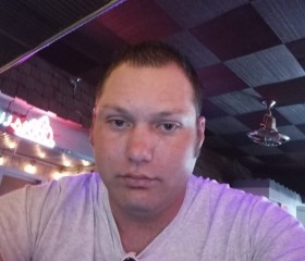 Ryan, 40, Minot