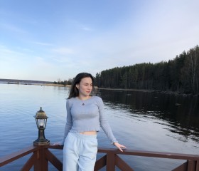 Рина, 25 лет, Санкт-Петербург