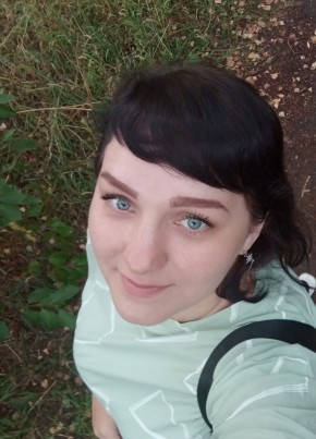 Виктория, 32, Россия, Иваново