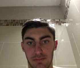 Cristiano, 28, Penarth