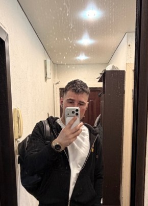 Денис из Корсакова 34 года