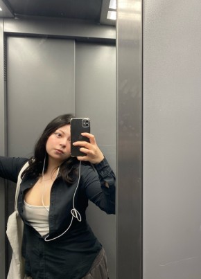 Ирина из Москвы 22 года
