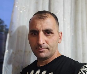 Artak, 37, Yerevan