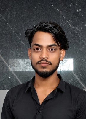 Anjesh Paswan из Pune 18 лет