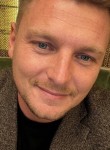Sasha, 39, Moscow