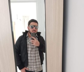 Gabriel, 27 лет, București