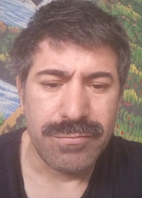 Celal. Callslkan из Bursa 74 года