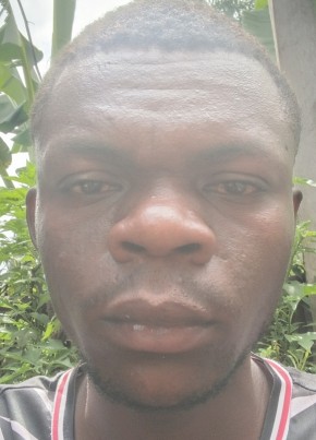 Dan из Nairobi 18 лет