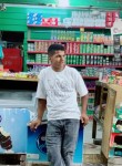 معتز, 18, Tahta