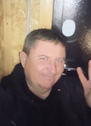 Андрей из Отрадныя 52 года
