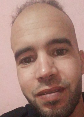 Abdou из Tizi Ouzou 28 лет