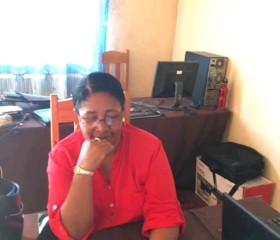 Annia, 55, Ampahana