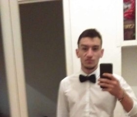enzo, 30, Marseille 16