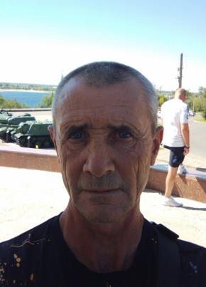 Олег из Волгограда 56 лет