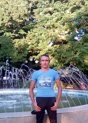 Вольф, 23, Россия, Воронеж