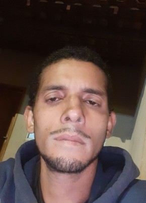 Adriano из Uberlândia 32 года