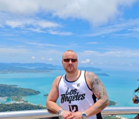 Tikhomir, 47, Saint Petersburg