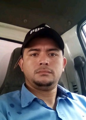 Semper из San Salvador 38 лет