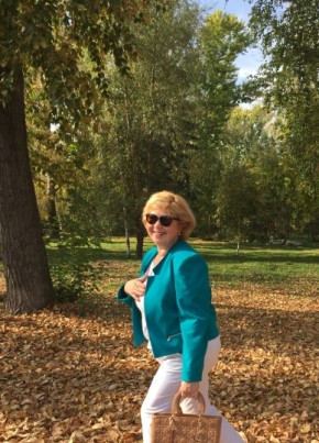 Helen, 63, Россия, Казань