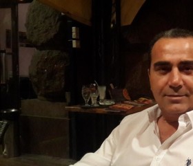 Седат Гюрдениз, 60 лет, İstanbul