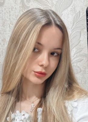 Алина из Луганска 19 лет