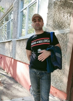 Parviz из Королёва 48 лет