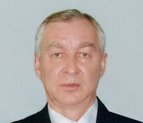 олег, 70 лет, Новоуральск