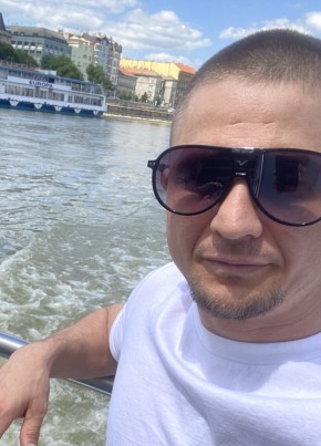 Nikolay, 33, A Magyar Népköztársaság, Budapest