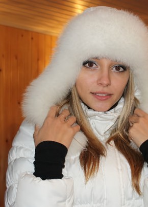 Элиzабет, 35, Россия, Екатеринбург