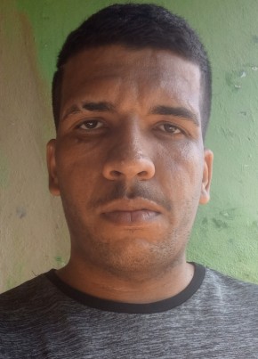 Adriano Anastaci из Itaperuna 29 лет