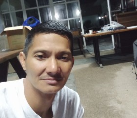 Jefferson Lagman, 42, Pulong Santa Cruz