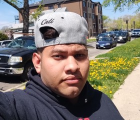 Luis Miguel, 23 года, Chicago