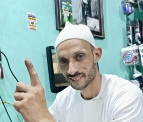 Amramar, 38, Abu Tij