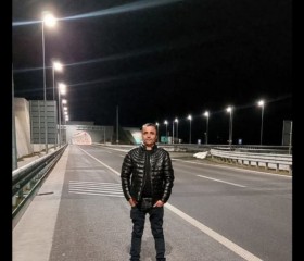 Laqi, 27, Mitrovice