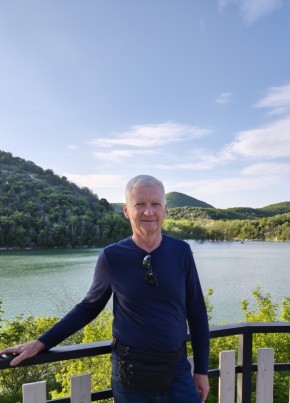 Andrey, 59, Russia, Plastunovskaya