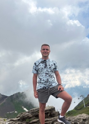 Евгений из Парголово 32 года