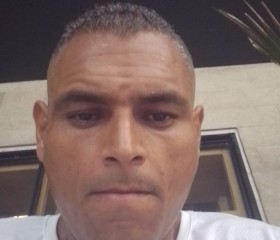 David Esteban, 39, Neiva