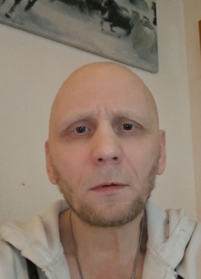 Иван из Mülheim an der Ruhr 49 лет