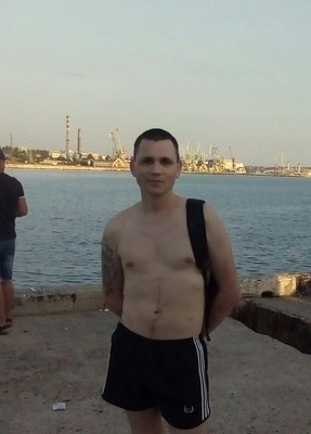 Илья, 36, Россия, Севастополь
