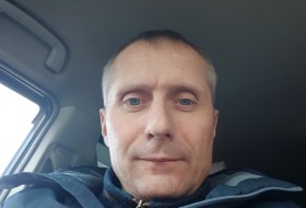Dmitriy, 48 - Just Me