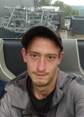 Данил, 22, Россия, Черепаново