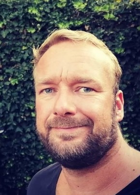 Jos из Maastricht 44 года