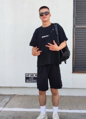 Dan, 20, Latvia, Riga