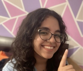 Elizabeth, 20, Paris