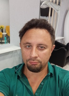 Эду из Афипския 45 лет