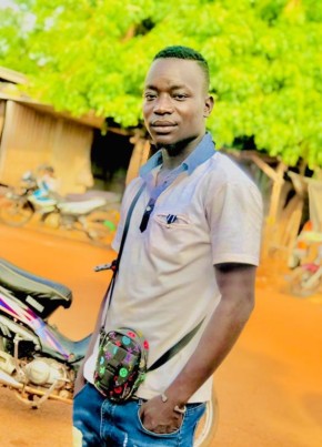 Razack, 27, Burkina Faso, Kaya