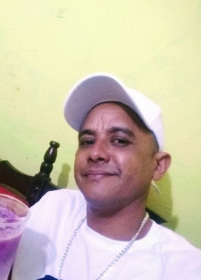 Junior, 39, República Federativa do Brasil, Guarulhos