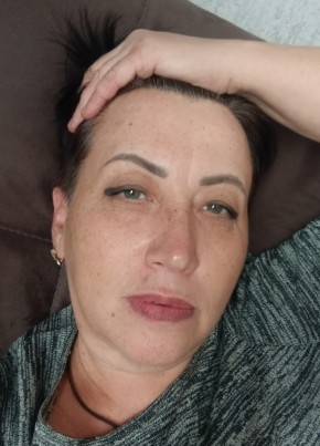 Ольга из Саратова 49 лет
